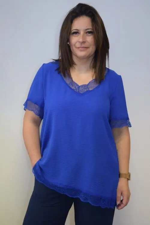 Blusa com renda Tamanhos Grandes